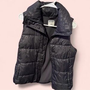 Old Navy Charcoal Puffer Vest